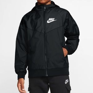 Nike ‘Big Kids’ Boys Windrunner Jacket
